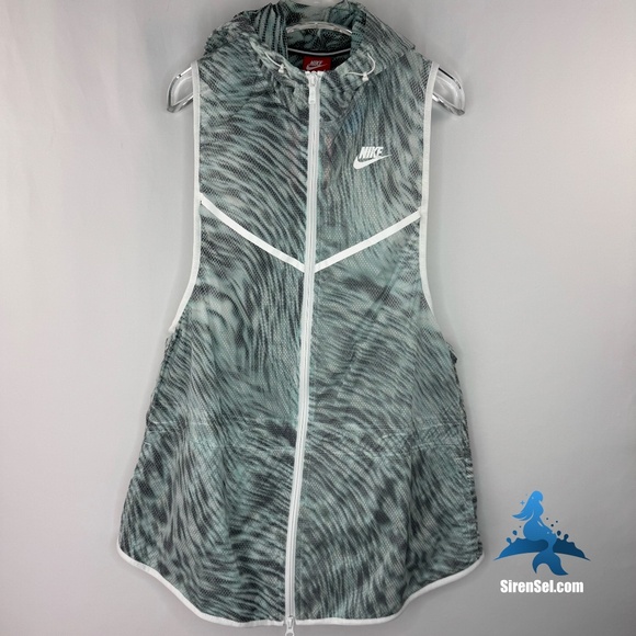 1149 NWT Nike Tech Hyperfuse Vest - Size M – Light Aqua/Gray - Picture 1 of 16
